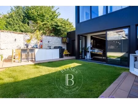 maison de luxe à vendre dans le quartier venoix