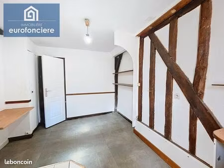 studio 1 pièce 14 m²