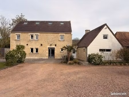 maison 6 pieces 140m2 avec dépendance et garage 4700m2