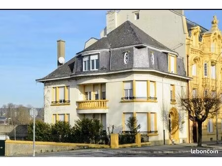 maison 10 pièces 255 m²