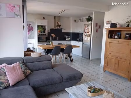 vends appartement avec garage proche centre ville