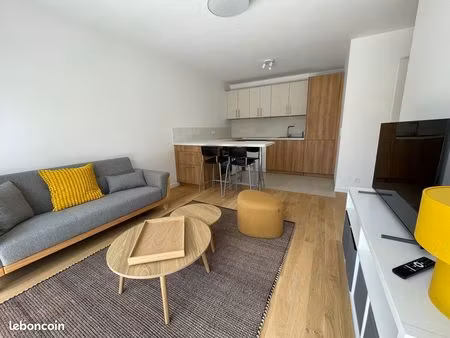 loue appartement 3 pièces meublé - 58m² - suresnes