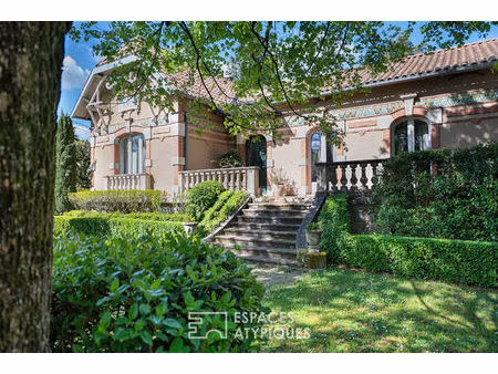 beau plain-pied esprit 1930  gîte indépendant et parc de 3000 m² en centre-ville