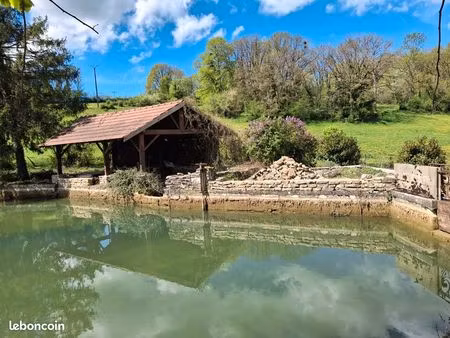 terrain constructible avec étang