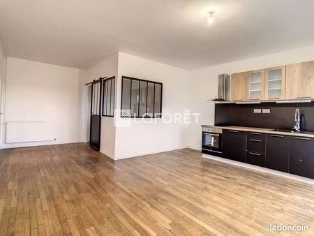 appartement 2 pièces 61 m²