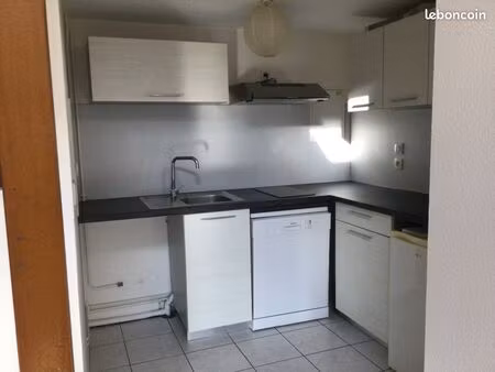 loue f2 centre ville vittel