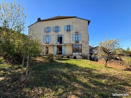 maison 6 pièces 211 m²