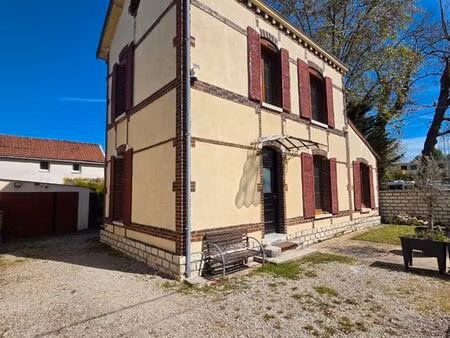 maison de 73m² avec jardin et piscine