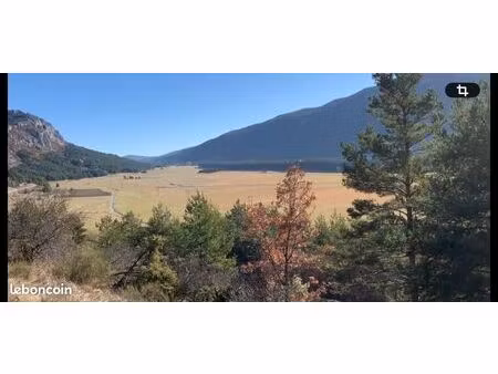 terrain 2300 m constructible plein sud vue imprenable