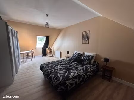 chambre étudiante / jeune travailleur / alternant