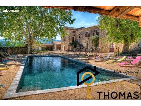 ferme 26 pièces 650 m²