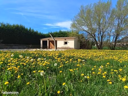 terrain 1 005 m² garde colombe