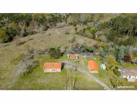 maison 5 pièces 210 m²