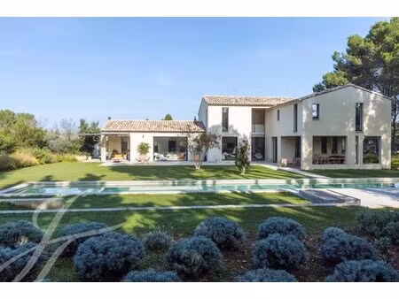 maison de luxe à vendre à eygalières