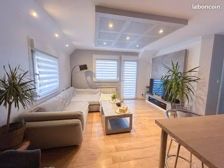 maison mitoyenne ( appartement)