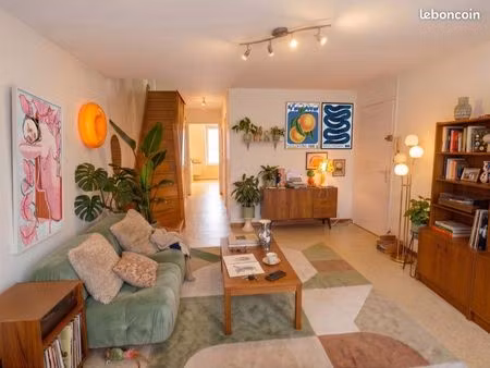 à louer à la francheville appartement t3en duplex au premier étage de 60m2 environ