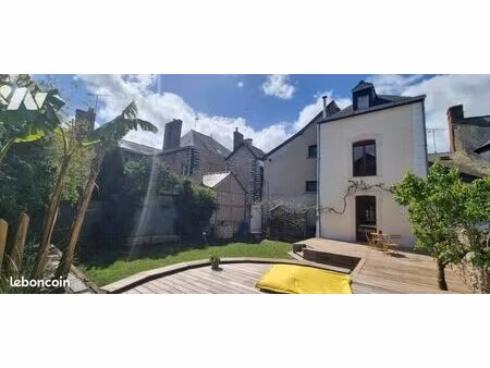 maison 6 pièces 111 m²