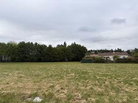 terrain constructible viabilisé à vendre