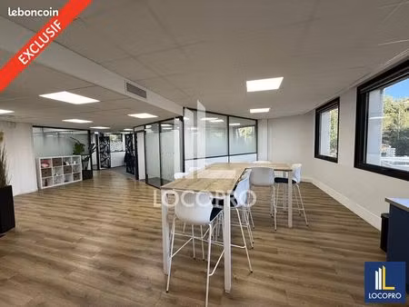 bureaux 234 m²
