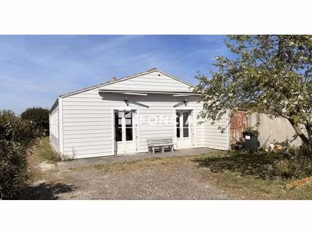 angoulins sur mer  maison de plain-pied implantée sur un terrain de 1300m² constructible