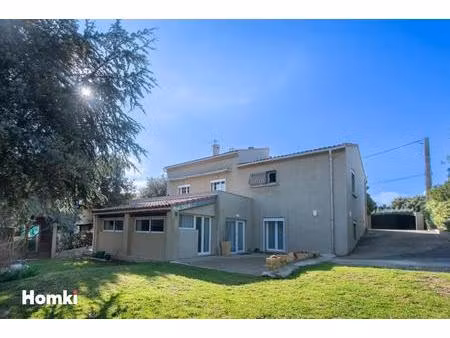 maison/villa t7 de 180 m2 à lambesc 13410