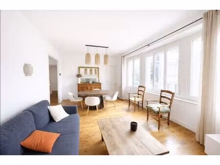 85 m² lumineux  charme et confort réunis
