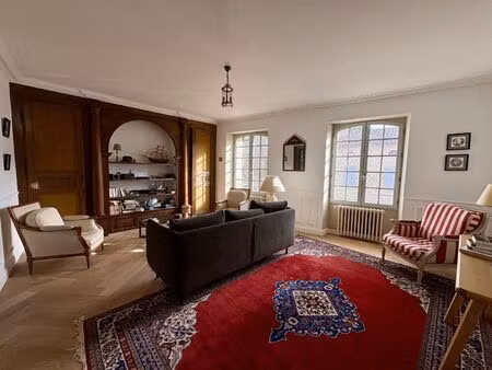 appartement t4 de 86 m² : le charme de l'ancien avec volume et clarté