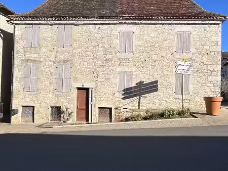 immeuble plein centre ville - livernon