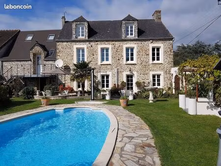 grande propriété proche de la mer