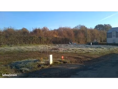 terrain 432 m² montreuil sur maine