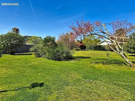 terrain 480 m² seignosse