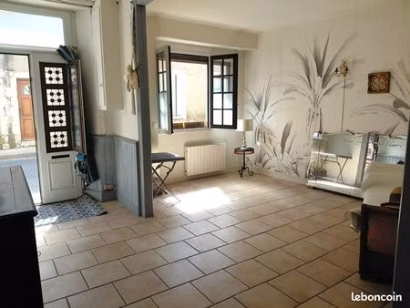 maison 3 pièces 90 m²