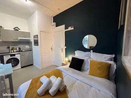 studio meublé face à la gare  tous inclus : eau froide et chaude  chauffage  électricité e