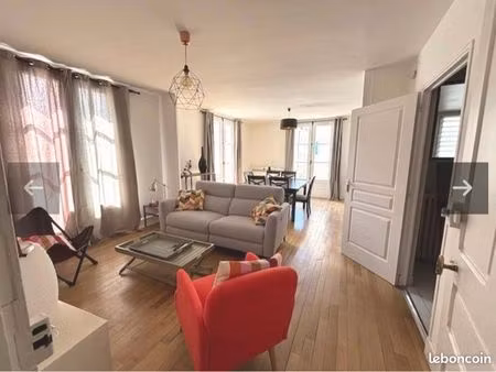 hyper centre avec 3 chambres