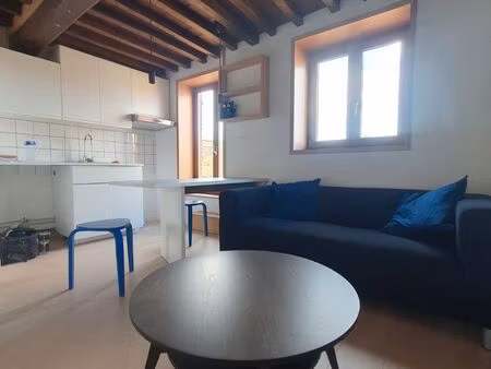 proximité villeneuve-d'ascq  t2 meublé avec terrasse