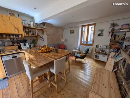 ? maison de ville rénovée + local commercial – centre crest