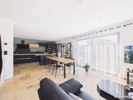 maison 6 pièces 107 m²