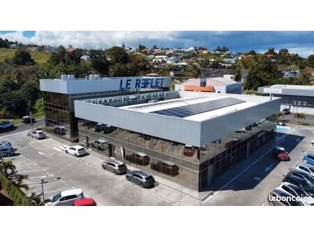 local commercial 97 m² petit bourg