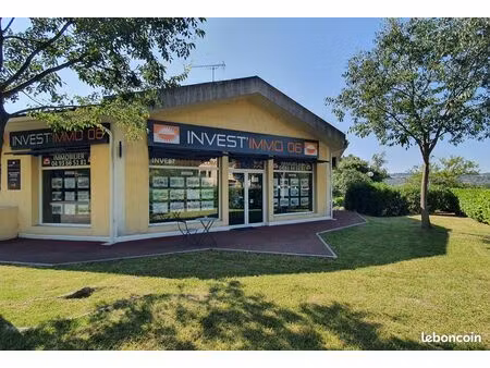 murs commerciaux emplacement n°1