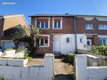 maison 6 pièces 105 m²