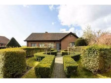 villa prête à emménager avec magnifique jardin