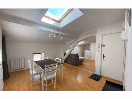 location appartement  m² t-1 à castres  348 €