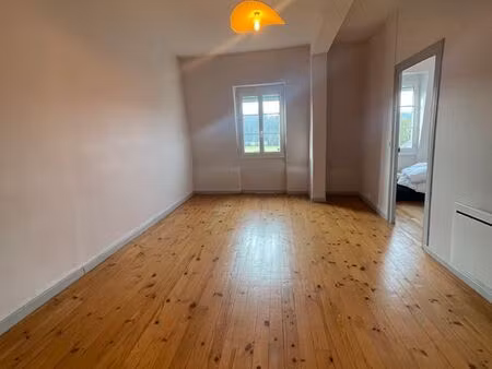 lasseube - charmant t2 centre-bourg