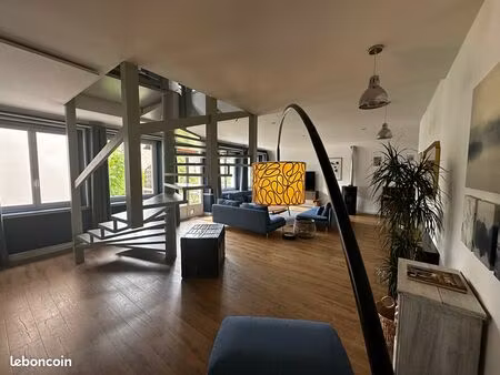 appartement 4 pièces 145 m²