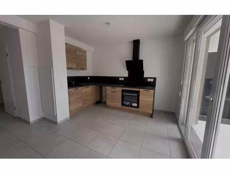 location appartement  m² t-2 à saint-vincent-de-tyrosse  840 €