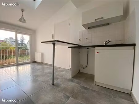 appartement 2 pièces 28 5 m² – jardin exposé sud – tours paul-bert