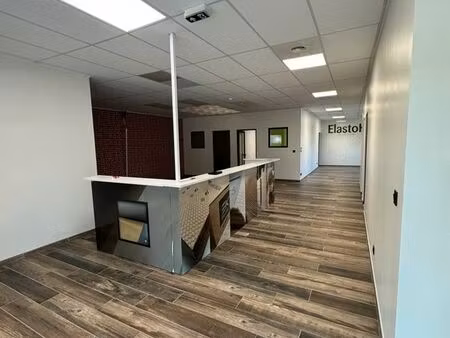 local commercial à louer 300m2 - tarascon