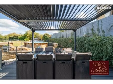 maison 6 pièces 193 m²