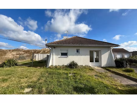 location maison  m² t-3 à cucq  850 €