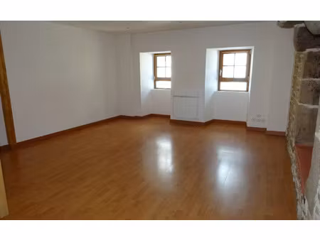 location maison  69.15 m² t-3 à saint-renan  700 €